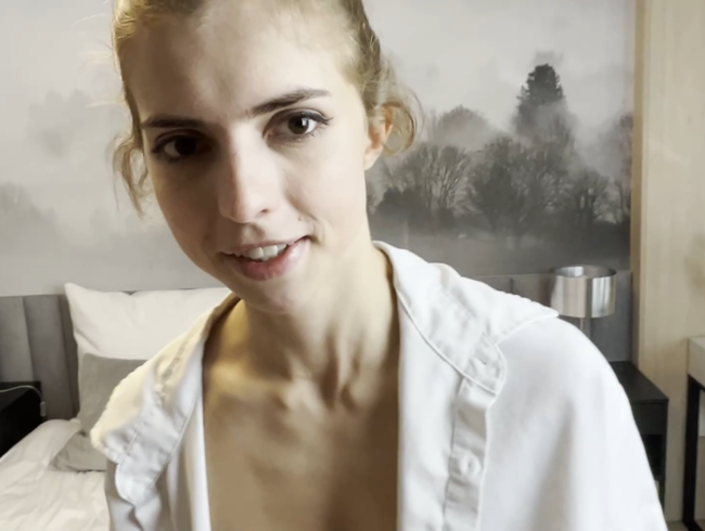 EmelieCrystal Porno Video: 2 Schwänze für Emelie